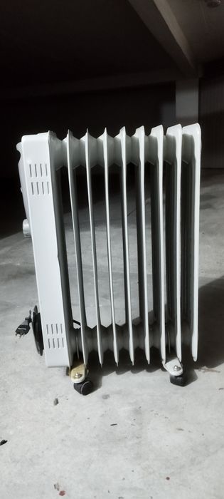 Rotel AG 5012 radiador a óleo