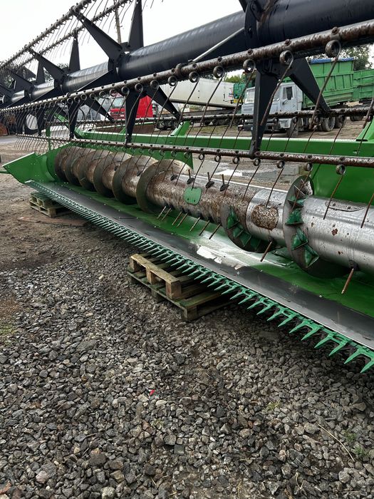 Жатка  зернова John Deere 630R