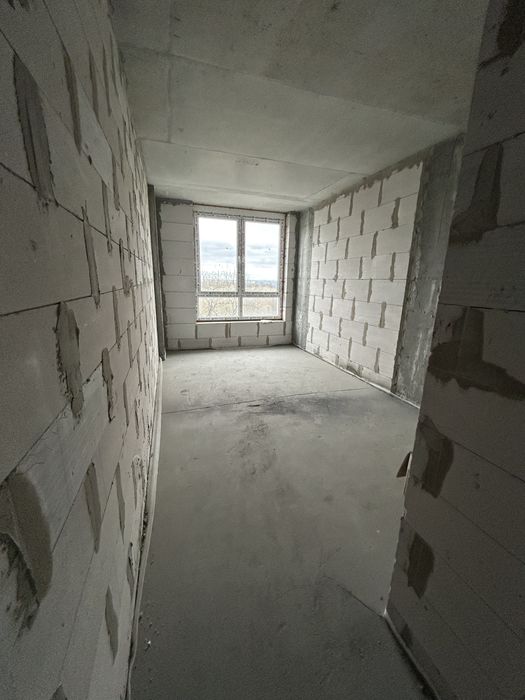 Однокімнатна в Бучі з індивідуальним газовим опаленням