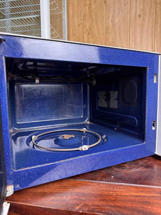 Мікрохвильова піч SAMSUNG CE287