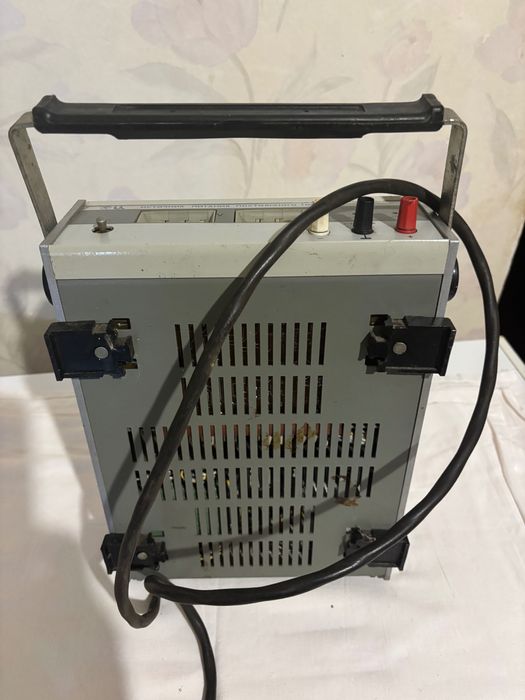 Джерело живлення постійного струму Б5-44.