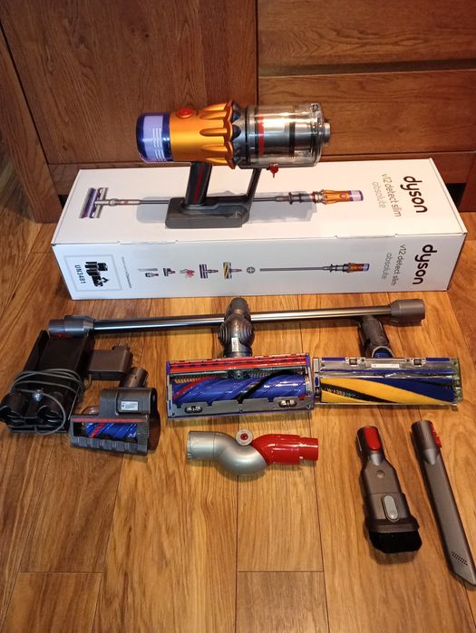 Dyson V12 absolute