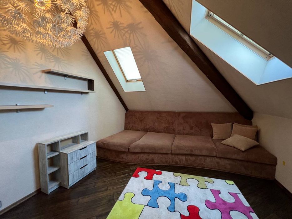 Без% Оренда 3-к. Пр-т Голосіївський, 27. 110м2. М. Деміївська