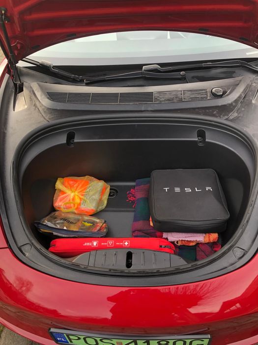 Tesla 3 long range 4WD