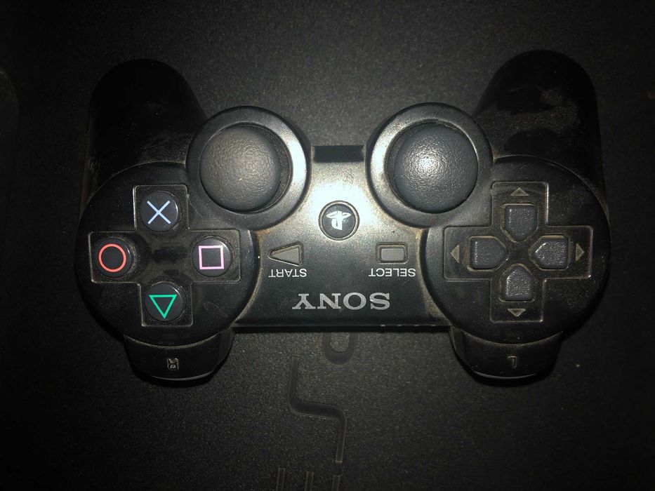 Playstation 3 (Ps3) com comando e jogos