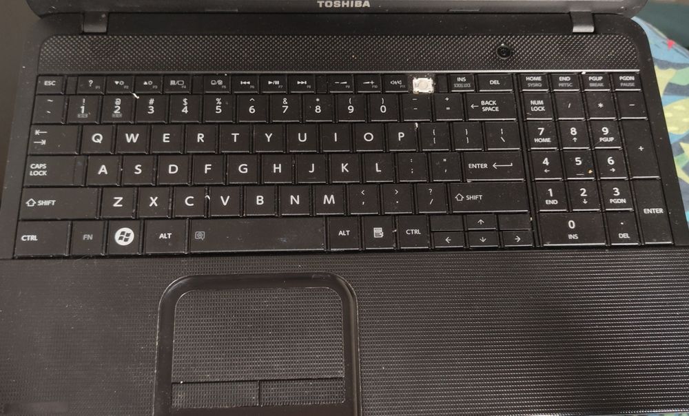 Toshiba satellite c850 - 1g2 do internetu lub pisania dokumentów