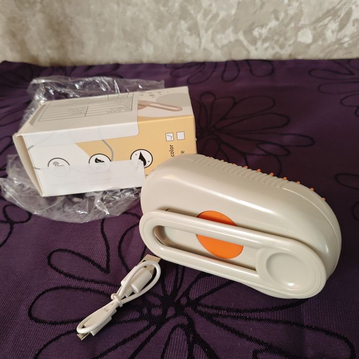 Щітка гребінець з парою для котів та собак 3в1 електрична від USB Беже