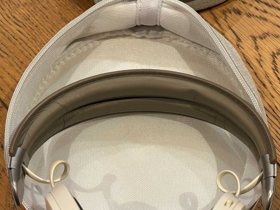 Sennheiser Momentum 3 Wireless – Sandy White – Stan bardzo dobry