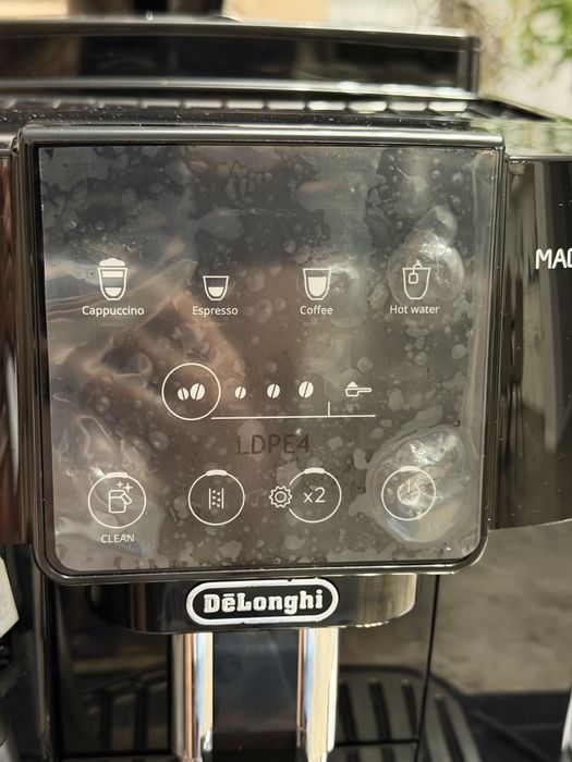 Кофемашина delonghi magnifica start