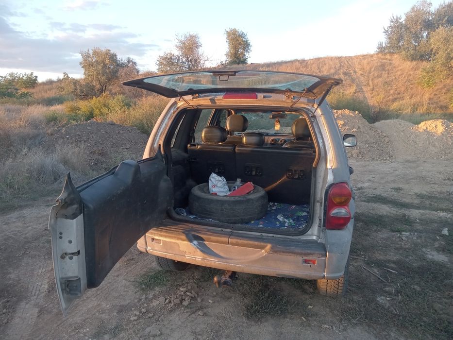 Jeep Cherokee KJ 2002 2.5 CRD МКП