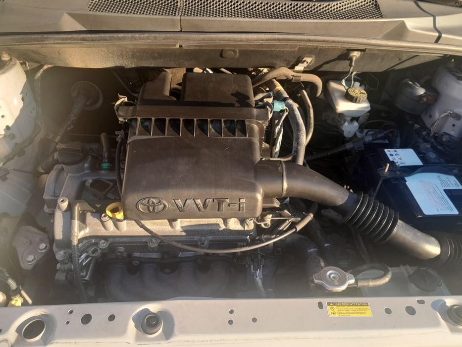 Toyota yaris 1000 vvt-i   impecável