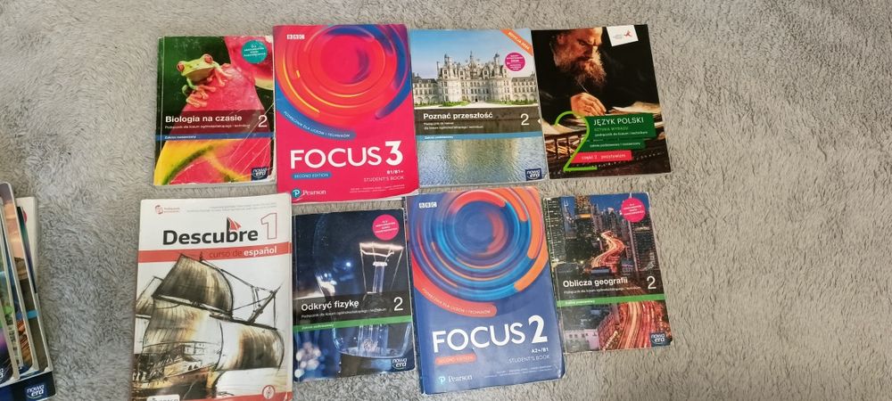 Sprzedam książki do klasy 2 technikum i liceum