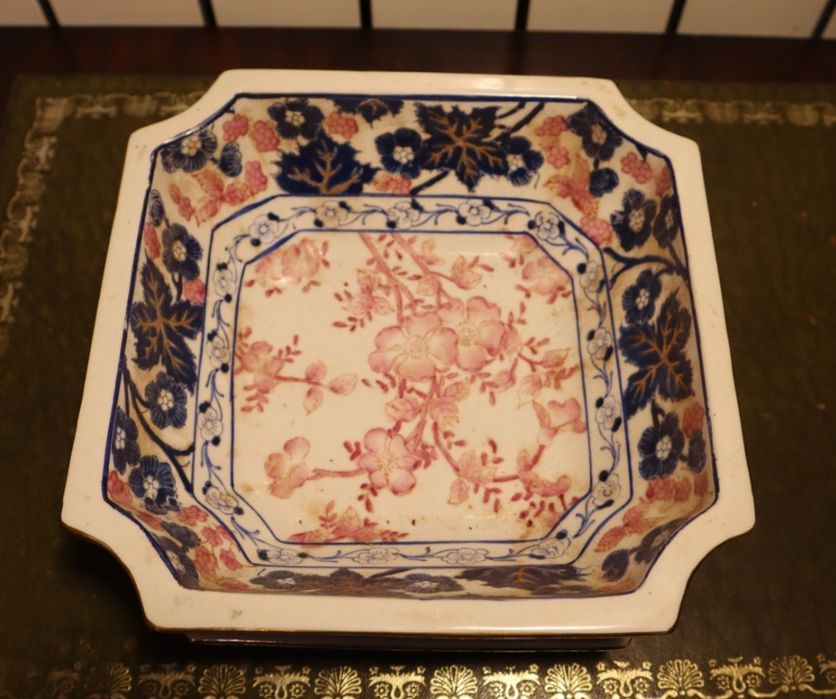 Covilhete e taça oriental