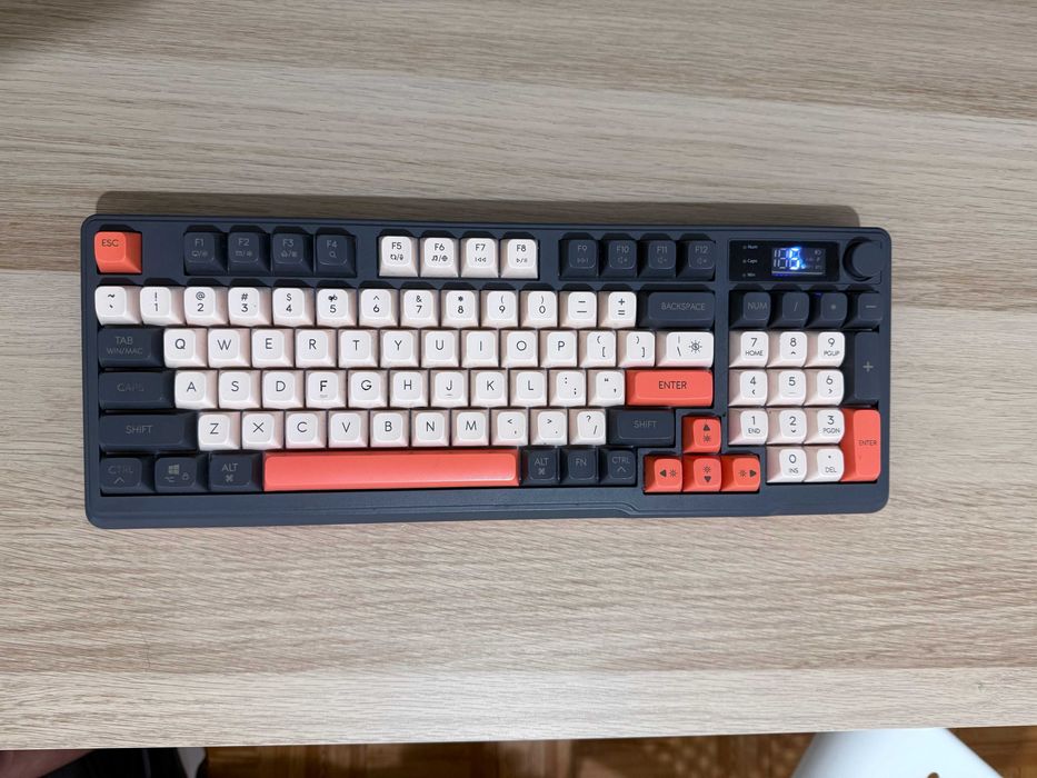 Teclado FreeWolf M96 (Semiflexivel Mecanico)