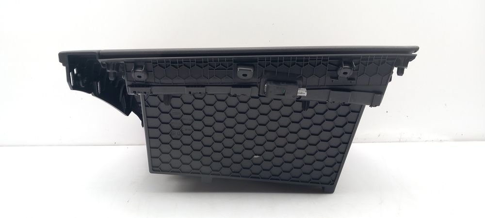 Porta luvas SEAT Leon (KL1)