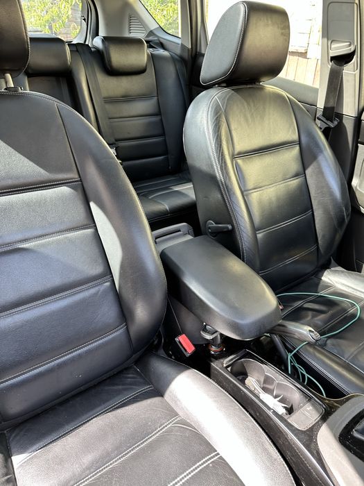 Розборка Форд Куга Розбіра Шрот Ford Kuga 2008-2012 Автозапчастини