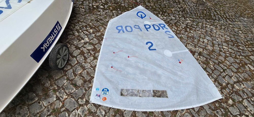 Vela - Barco Optimist