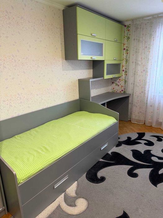 Меблі дитяча кімнат Дитячі меблі Шафа Комод Стіл