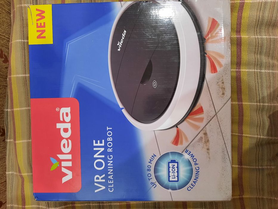 Робот пилосос VR One Vileda