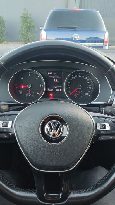 Продам автомобіль Volkswagen Passat B8