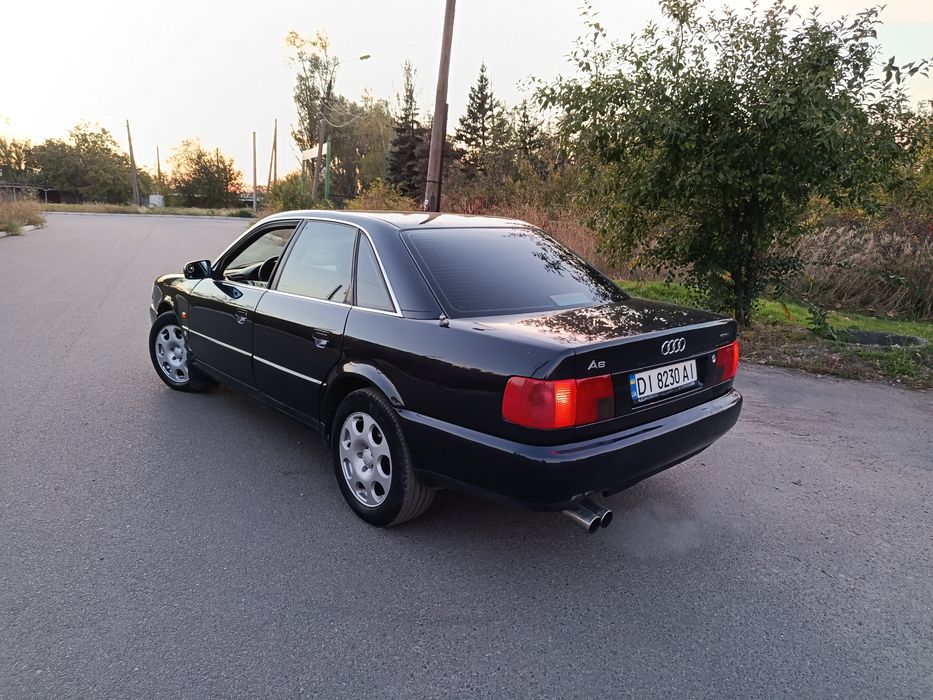 Ауди А6 Quattro с рабочим климатом