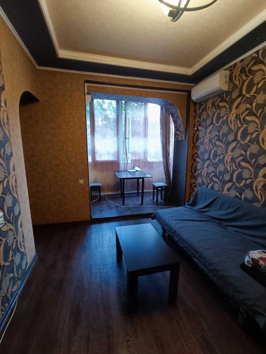 Продам 2 к. квартиру Культуры сталинка метро Университет Научная Центр