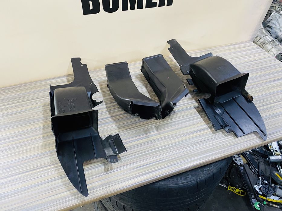 Воздуховоди БМВ Е39 Воздуховод на Охлаждения Тормозов Е39 Охолодження