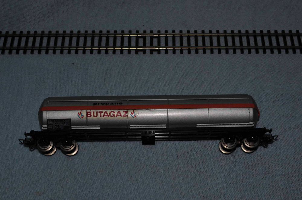 Vagão cisterna 8 rodados (Butagaz) JOUEF HO