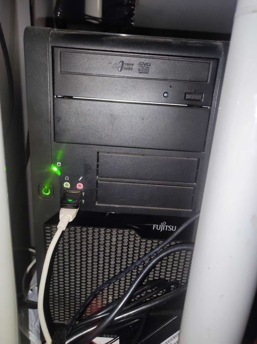 Komputer stacjonarny zestaw