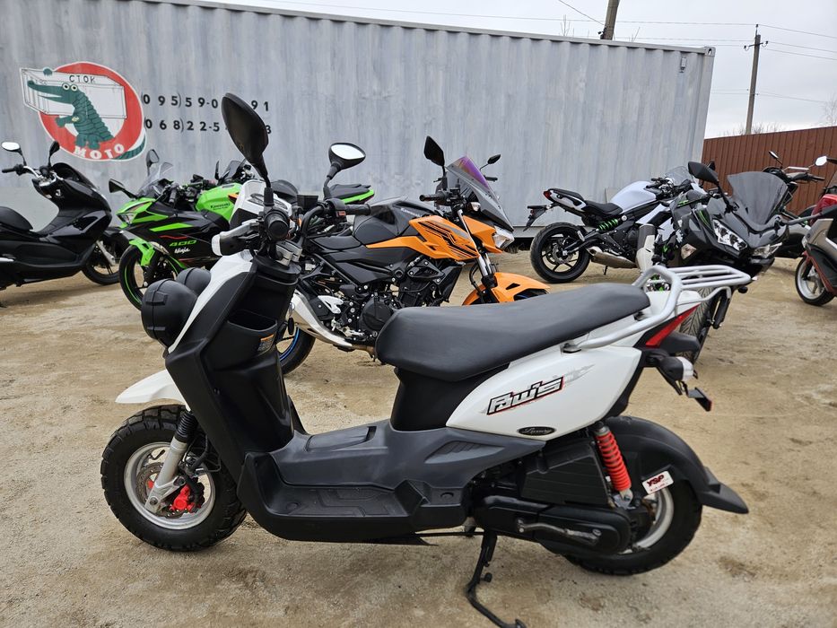 Продажа Ямаха джог  скутер jog  без пробега по Украине стокмото мопед