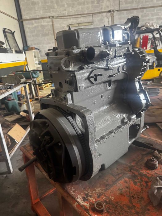 Vendo Trator MAssey Ferguson 135