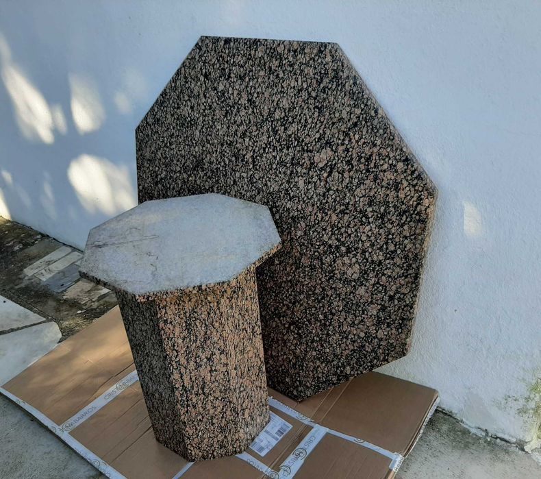 Mesa de Refeições Octogonal em Granito imitar Madeira Exótica...