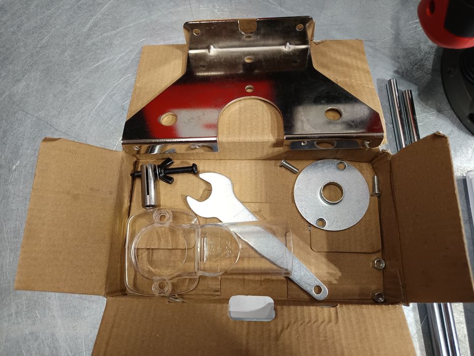 Frezarka górnowrzecionowa Einhell TC-RO 1155 E