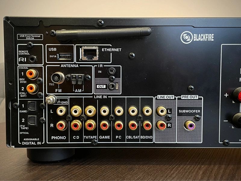 Amplituner Onkyo TX-8250