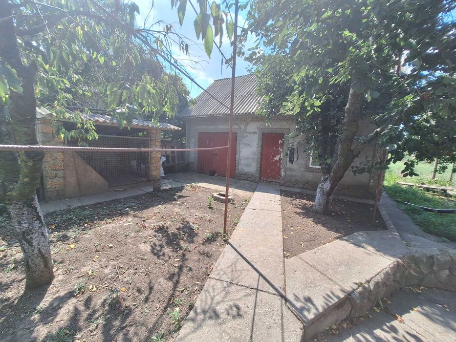 Продається 2-х поверховий (мансарда) будинок у с. Барабой