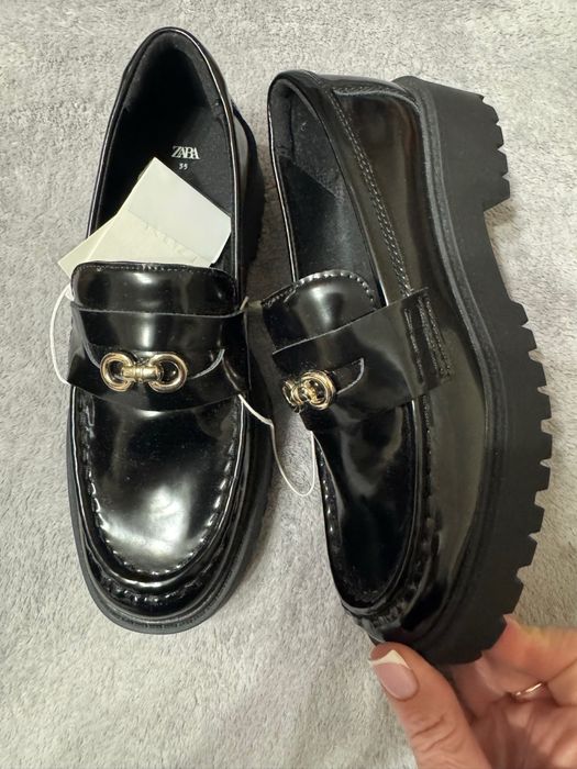 Лофери  Zara на дівчину 34 р ,35р