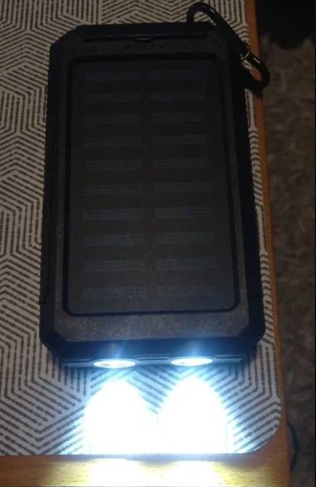 Повербанк 20000 mAh powerbank с фонариком, солнечной панелью