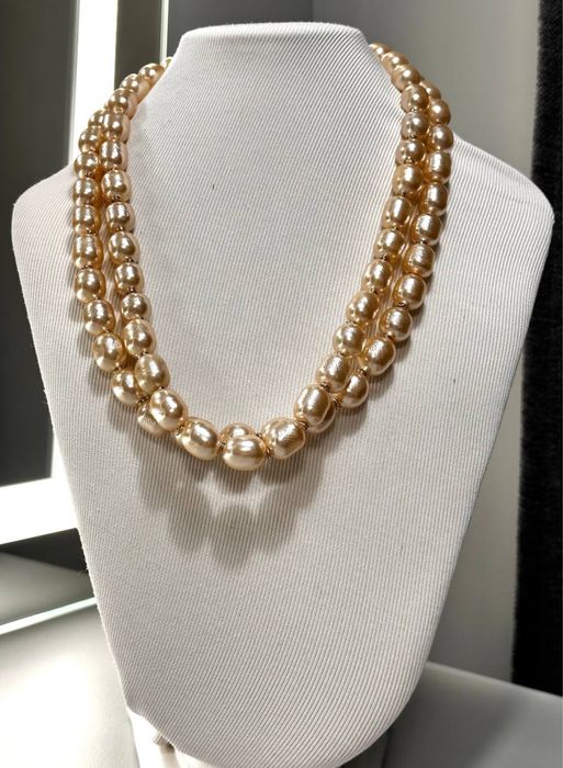 Намисто з перлин у формі бароко