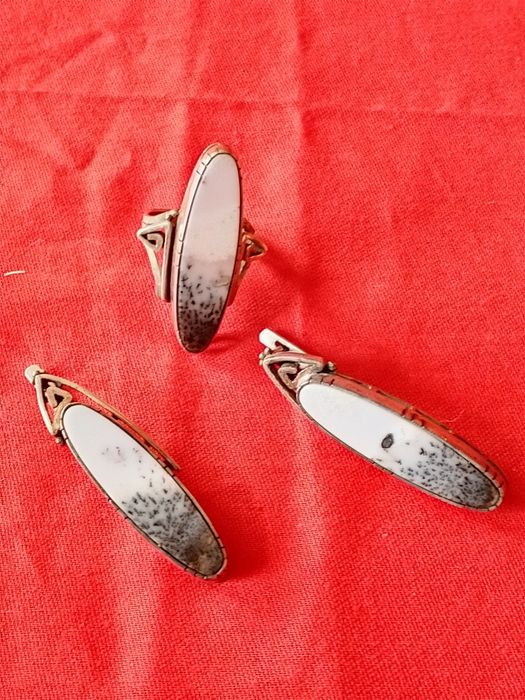 Серебряный комплект ( кольцо+серьги)