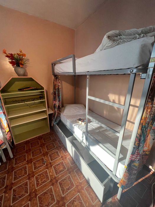 Новый, уютный хостел/Общежитие метро Левобережная,С  ЭЛЕКТРИЧЕСТВОМ!