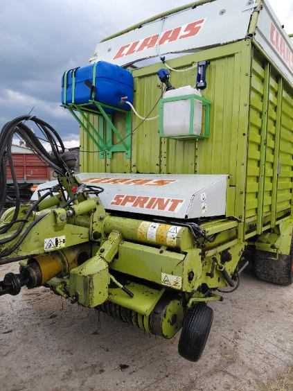 Przyczepa samozbierająca