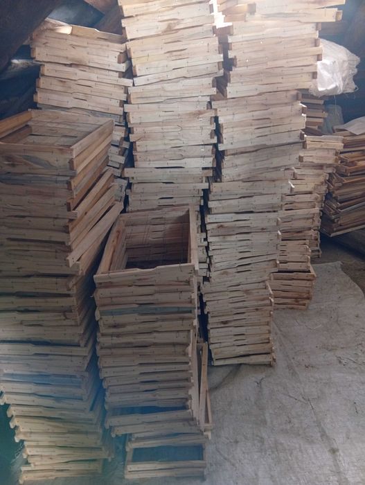 Рамки  нові для вуликів: Дадан, Магазин 145, Українка, Полу-Українка.