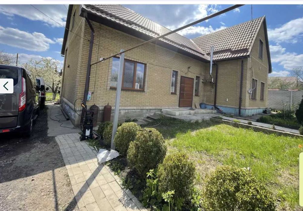 Продам дом в Рай -Еленовке Учас 6 сот 3 вида отопления . Тихий районTB