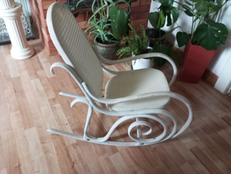 Sprzedam fotel bujany,dzieciecy