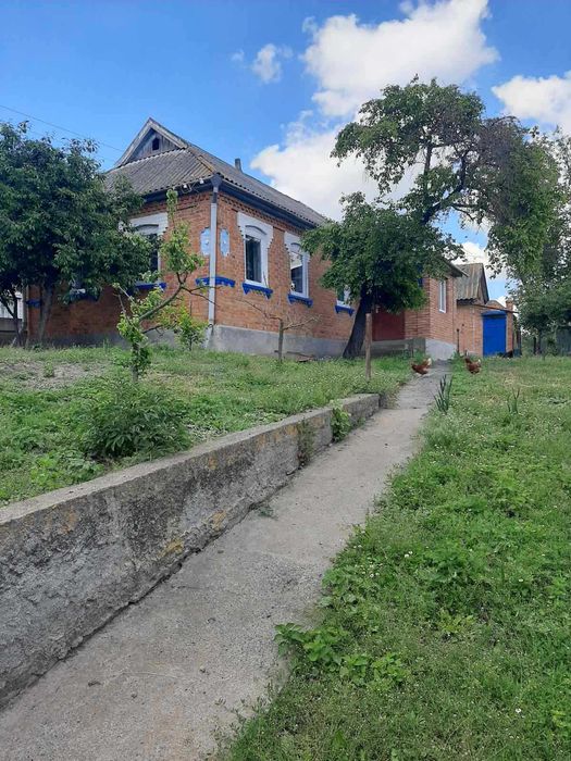 Продам будинок  в селі Куна