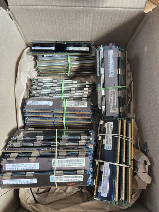 HP Z820 робоча станція, сервер 2011 , z800, lenovo d20, 1366 Xeon