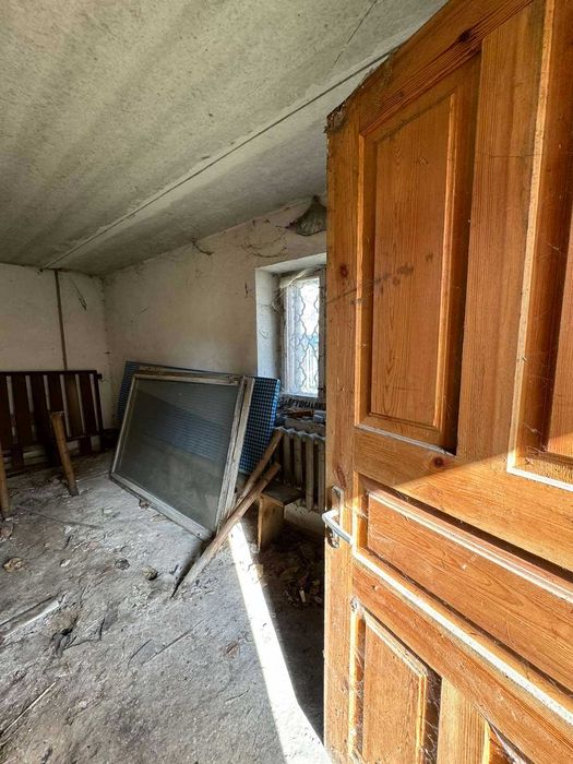 Будинок та земельна ділянка 7,8 сот., м. Жовква