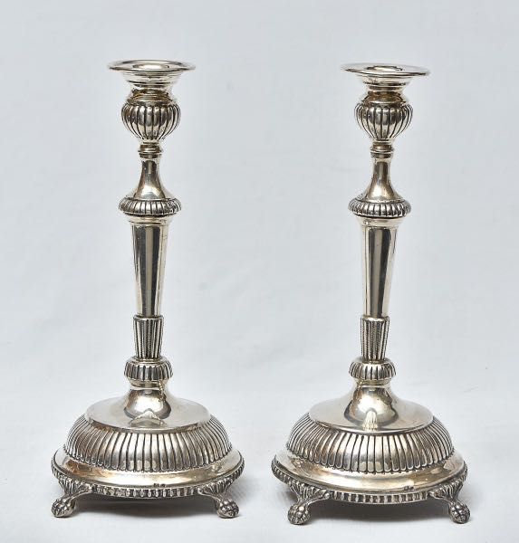 Par de Candelabros em prata