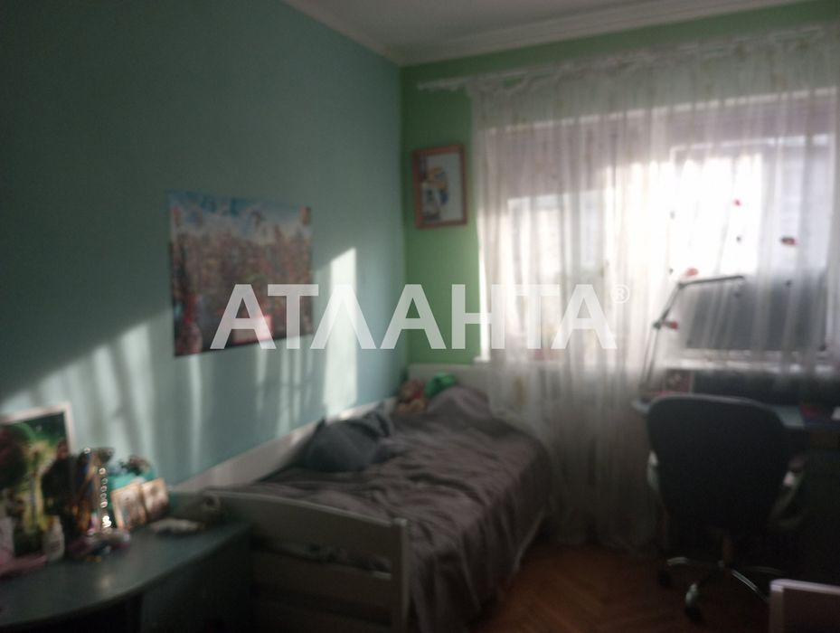 Продаж 3-х кімнатної квартири, р-н ТЦ Дастор