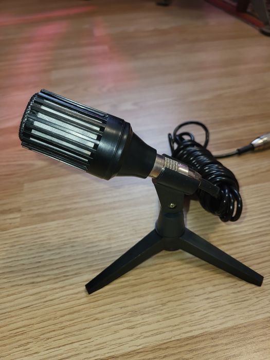 Професійний мікрофон МД380